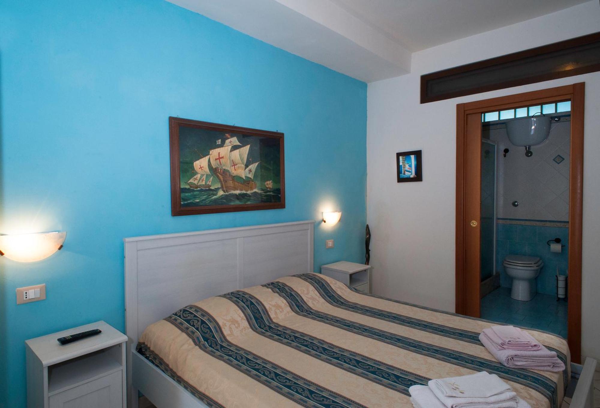 B&B La Nave Napoli Phòng bức ảnh