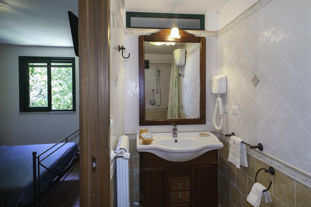 B&B La Nave Napoli Ngoại thất bức ảnh