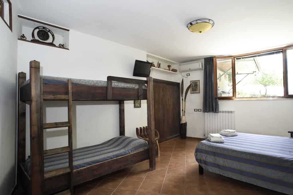 B&B La Nave Napoli Phòng bức ảnh